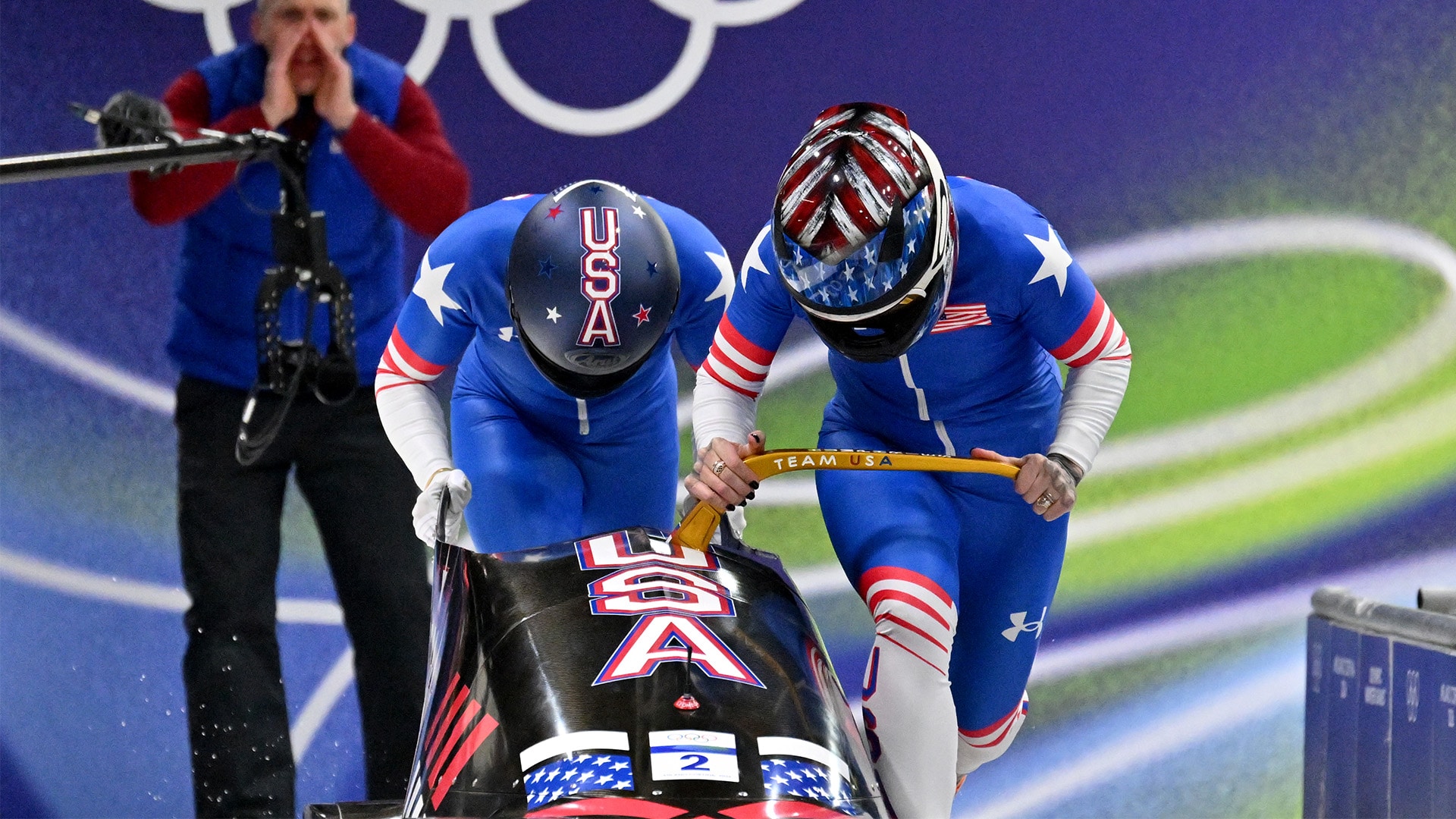 Germany’s Nolte, Buckwitz lead USA’s Humphries at two-woman bobsled midpoint