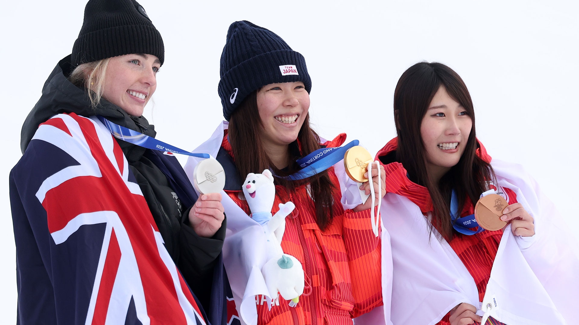 Medal winners in the women's snowboard slopestyle