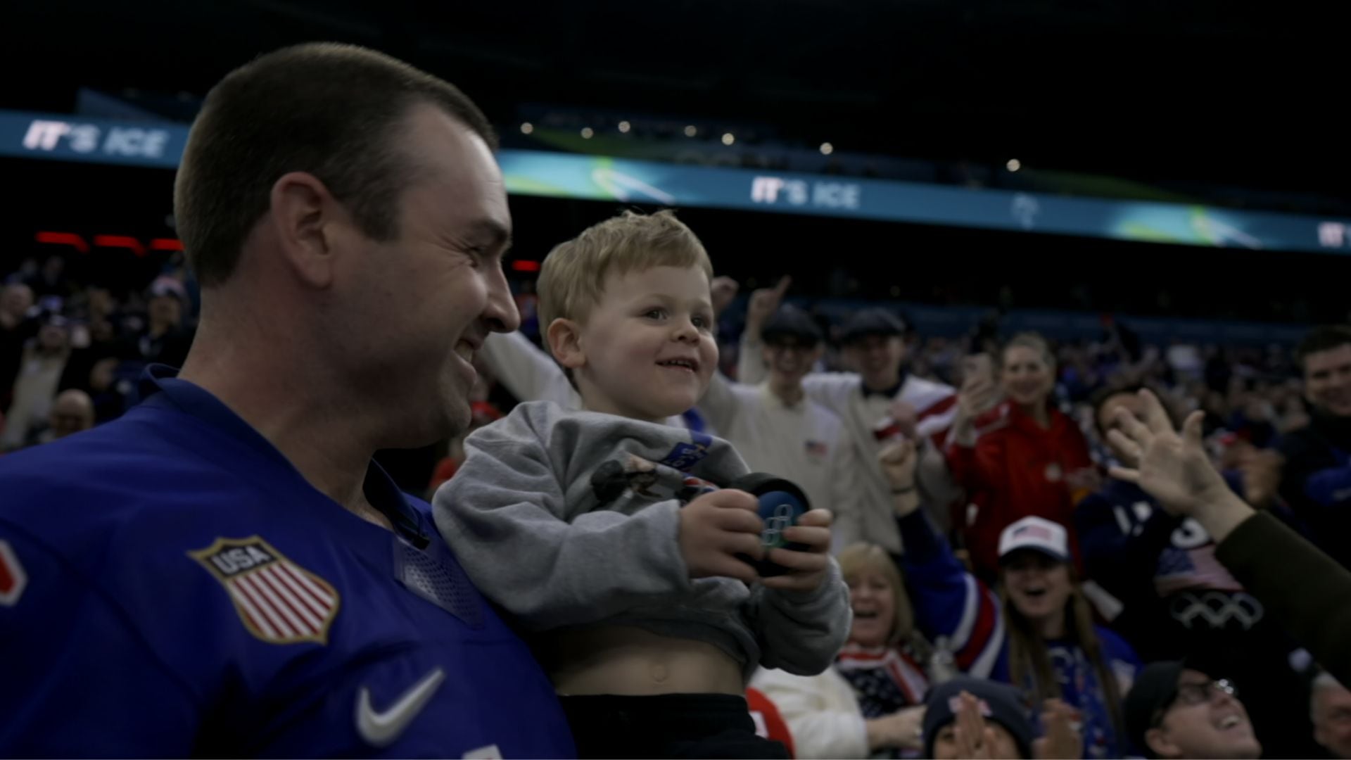High-Quality Coyne Schofield's Son Gets Puck Mid-game In Adorable Moment Landscape Illustration
