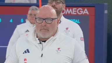 In a closely contested mixed team match-up that featured tremendous shot making and an extra end, Great Britain defeated the United States in round-robin play by a score of 6-5.