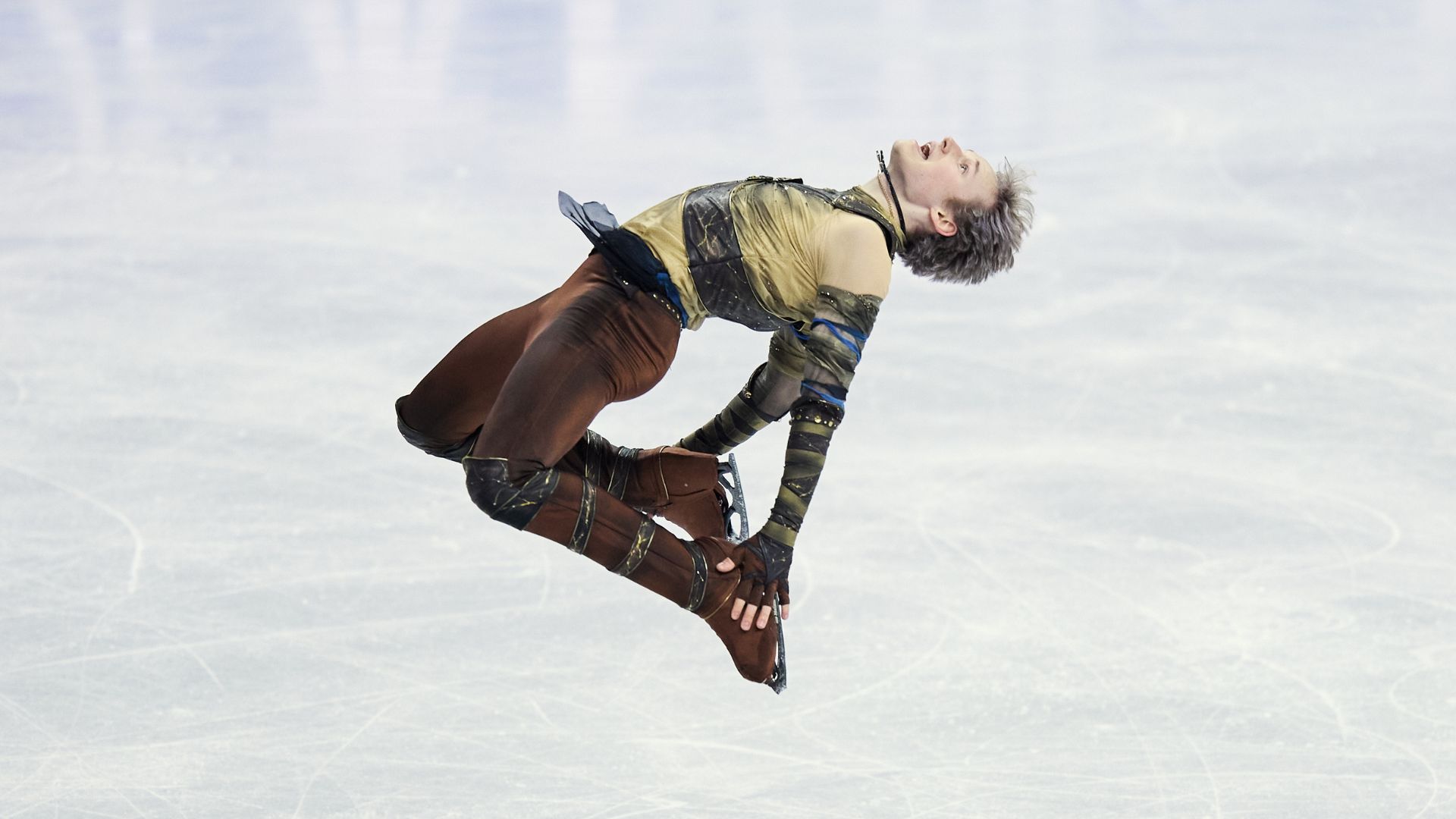 Malinin stomps personal best short program at worlds