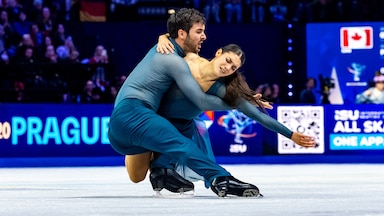 Laurence Fournier Beaudry and Guillaume Cizeron compete in the free dance at the 2026 World Figure Skating Championships.